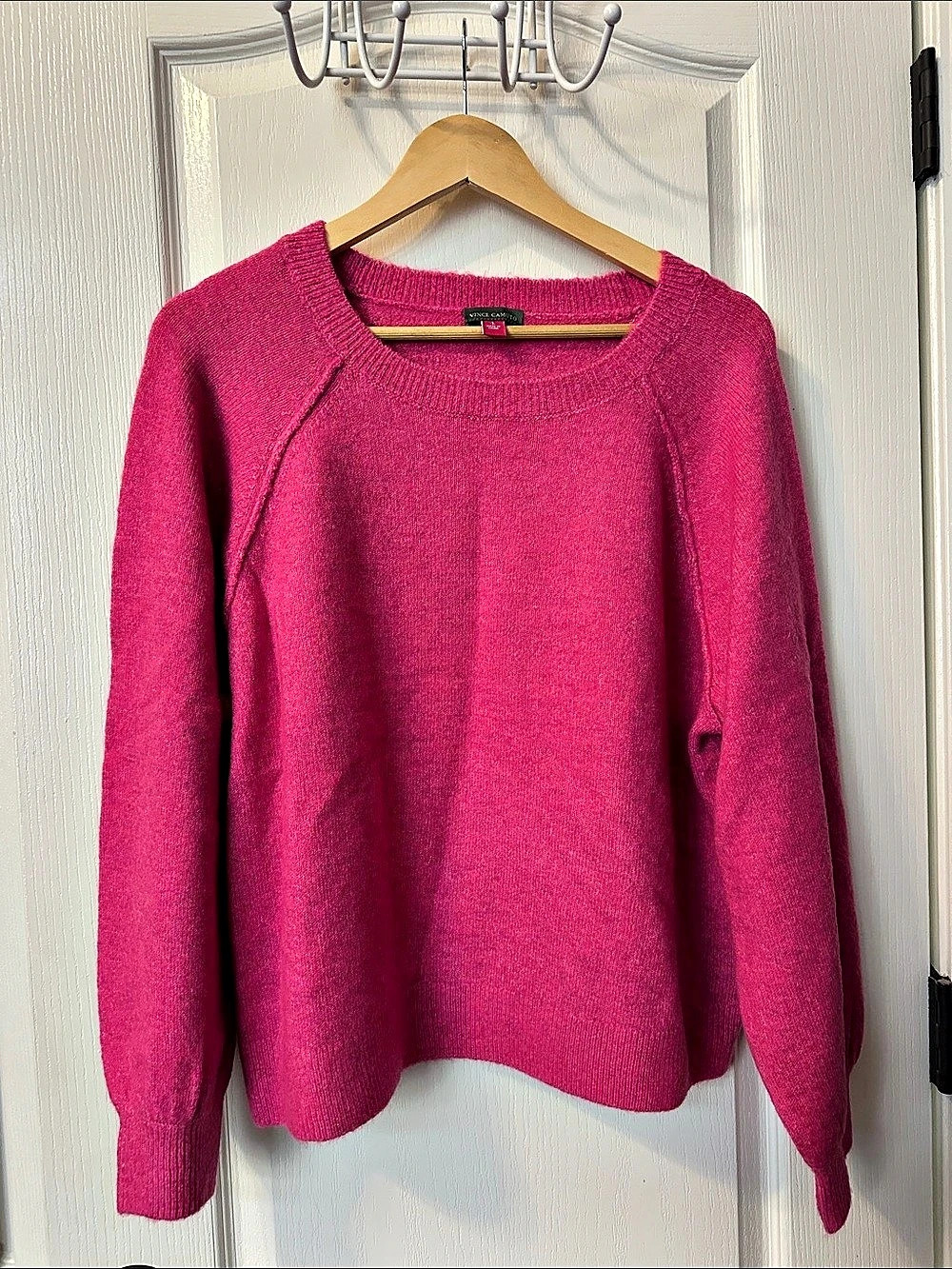 Vince Camuto Women’s Long Sleeve Center Front Seam Sweater Pink Large